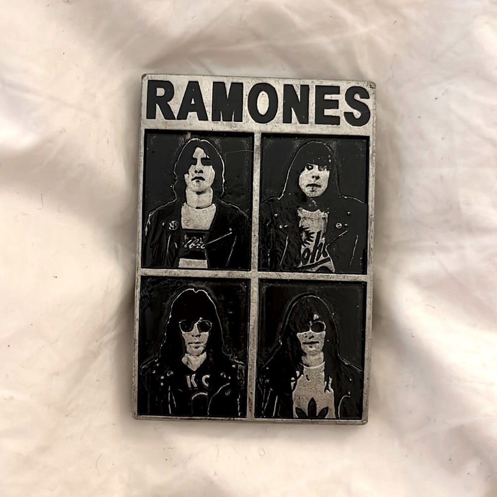 Ramones punk belt buckle